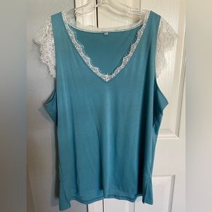 Doesn’t fit anymore and barely worn probably less than 5 times